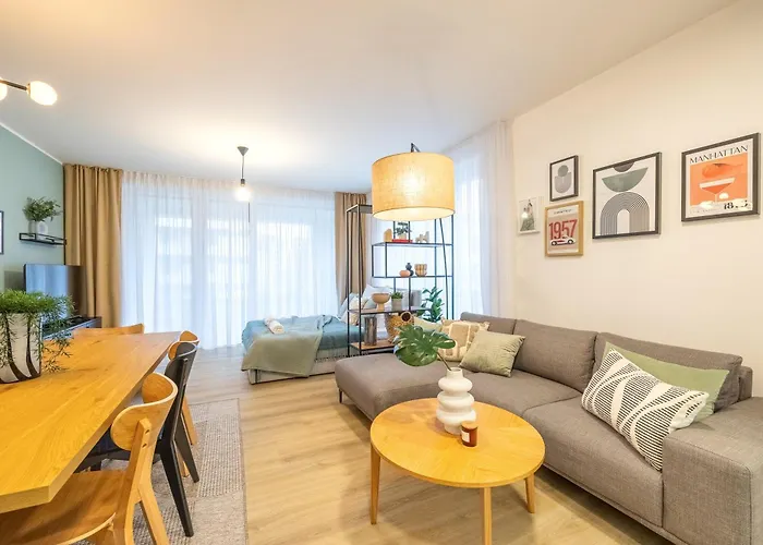 Spacious 3br - 2 Parking Spots, Full Kitchen, By Gravity * Praga