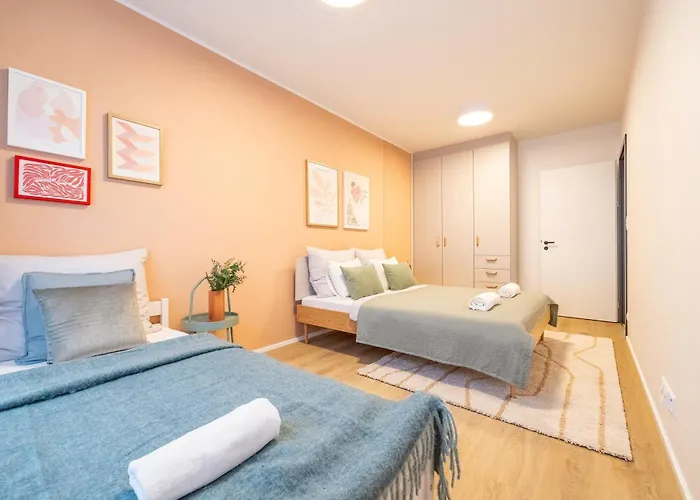 Apartamento Spacious 3br - 2 Parking Spots, Full Kitchen, By Gravity Praga