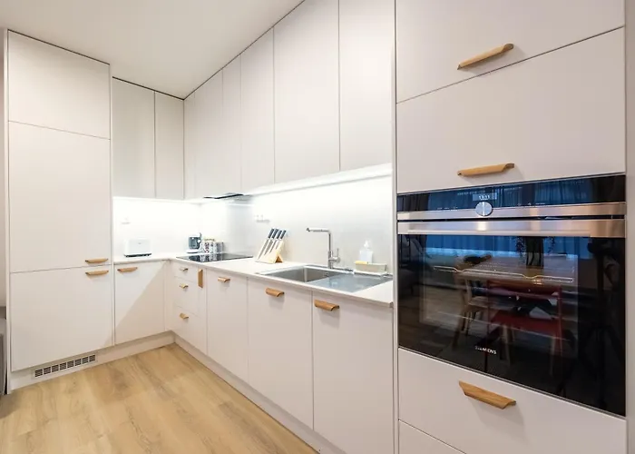 Spacious 3br - 2 Parking Spots, Full Kitchen, By Gravity Apartamento Praga