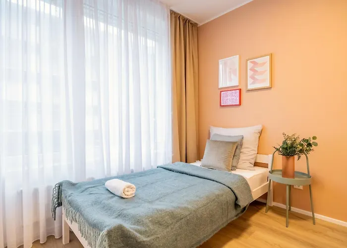 Spacious 3br - 2 Parking Spots, Full Kitchen, By Gravity Apartamento