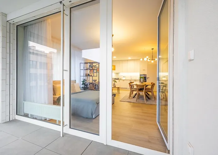 Spacious 3br - 2 Parking Spots, Full Kitchen, By Gravity Apartamento